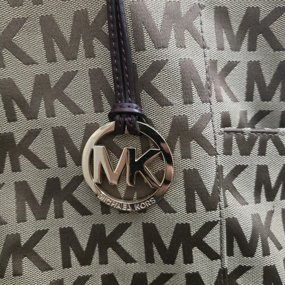 Michael Kors Brown Signature Jet Set Tote Shoulder Bag - Picture 4 of 6